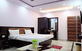 Hotel Pink Paradise
